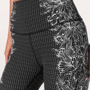 Lululemon Wunder Under HR 7/8 Tight*F  Size 6